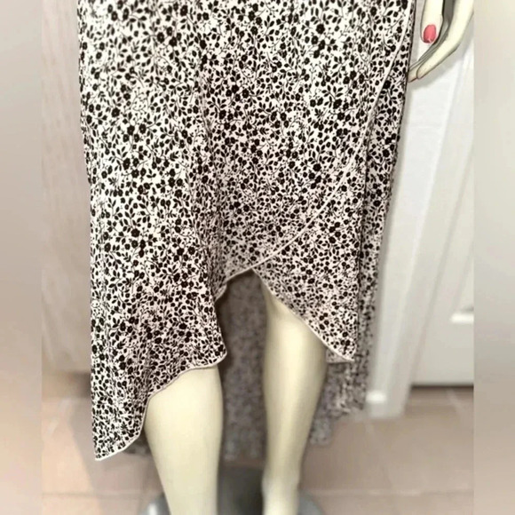 GRECERELLE 2024  Boho Floral Print V-Neck Faux Wrap Floret Coffee Size Large - Picture 8 of 16